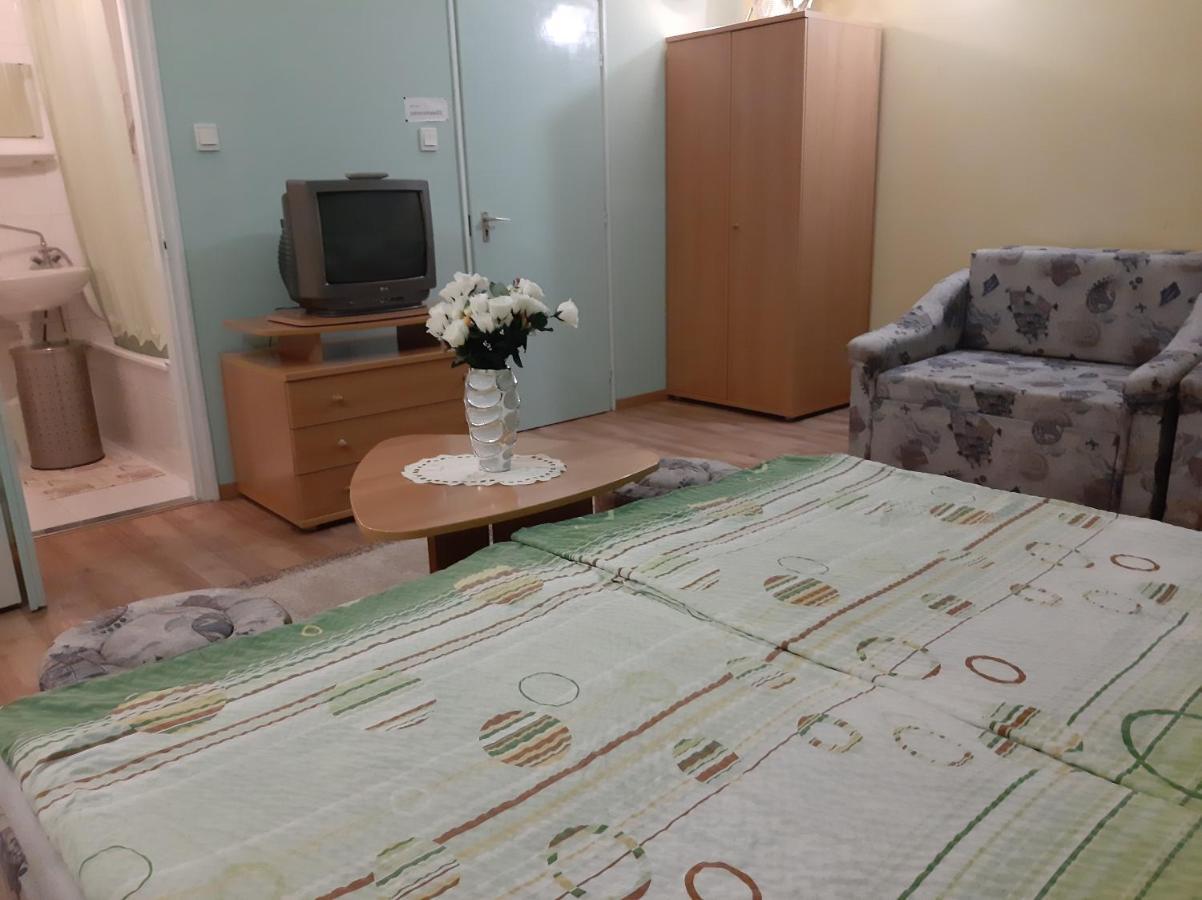 Panorama Szallas Мисколк Екстериор снимка
