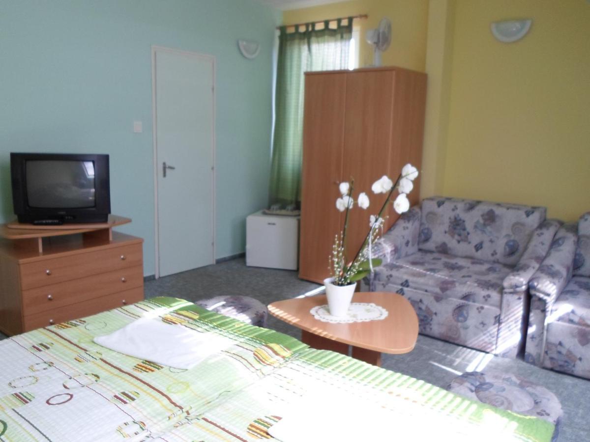 Panorama Szallas Мисколк Екстериор снимка
